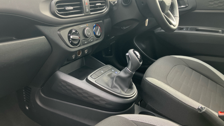 Hyundai i10 1.0 [63] Advance 5dr Auto [Nav] Petrol Hatchback